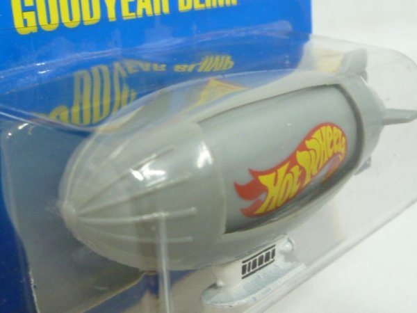 画像3: GOODYEAR BLIMP (3)