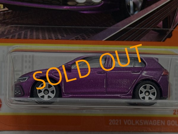 画像2: 2021 VOLKSWAGEN GOLF GTE (2)