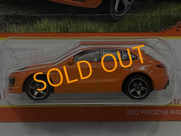 画像2: 2022 PORSCHE MACAN (2)
