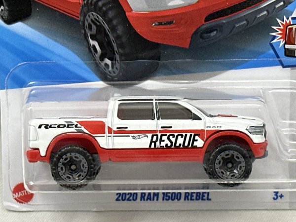 画像2: 2020 RAM 1500 REBEL (2)