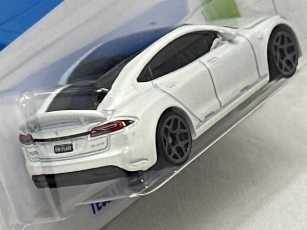 画像4: TESLA MODEL S PLAID (4)