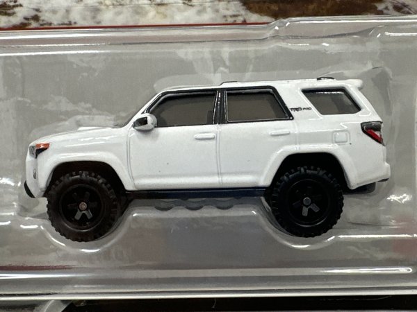 画像3: SUBARU CROSSTREK / 2018 TOYOTA 4RUNNER (3)