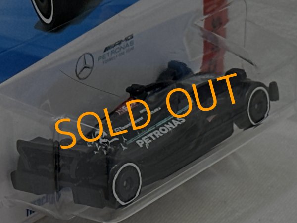 画像4: MERCEDES-AMG PETRONAS FORMULA ONE TEAM (4)