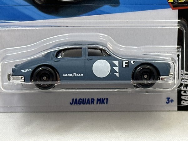 画像2: JAGUAR MK1 (2)
