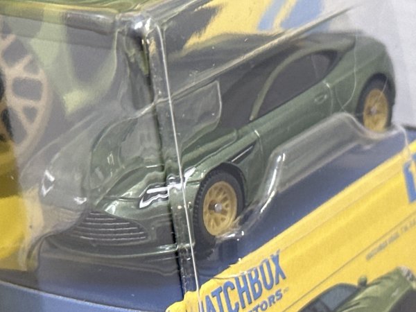 画像3: 2023 ASTON MARTIN DB12 (3)