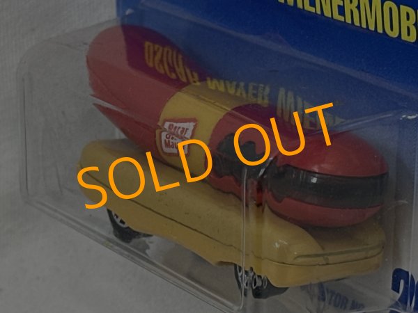 画像3: OSCAR MAYER WIENERMOBILE (3)