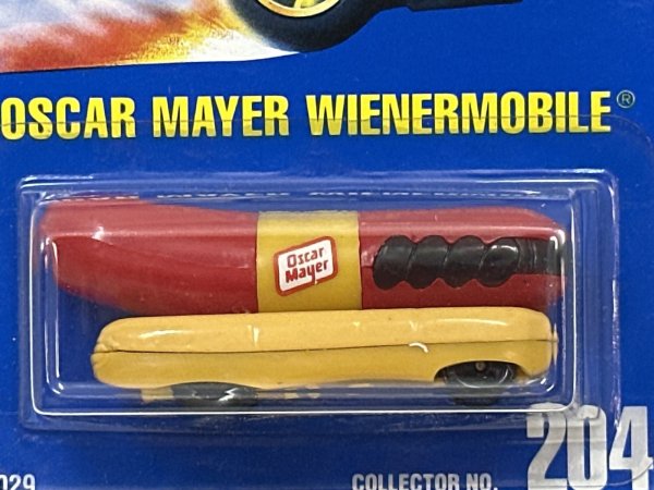 画像2: OSCAR MAYER WIENERMOBILE (2)