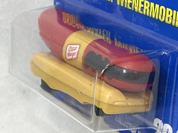 画像3: OSCAR MAYER WIENERMOBILE (3)