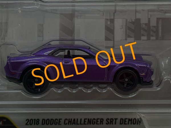 画像2: 2018 DODGE CHALLENGER SRT DEMON　/ 2015 DODGE CHARGER SRT (2)