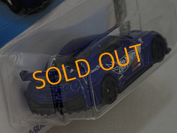 画像4: LB-SILHOUETTE WORKS GT NISSAN 35GT-RR VER.2 (4)