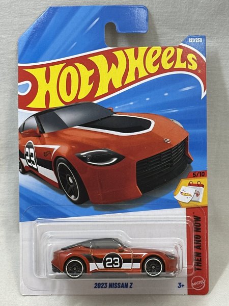 画像1: 2023 NISSAN Z (1)