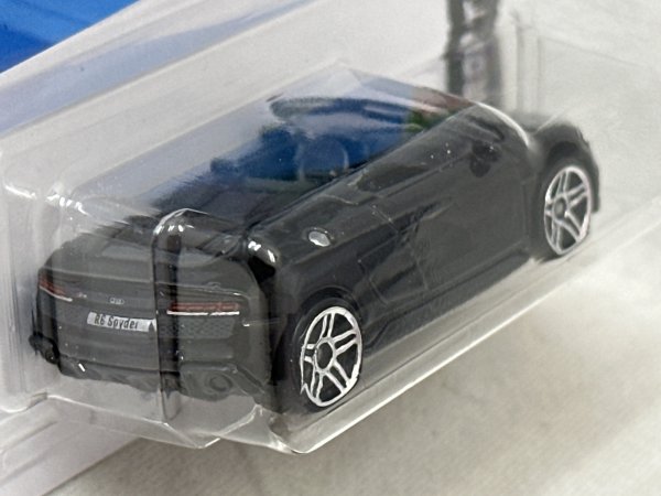 画像4: 2019 AUDI R8 SPYDER (4)