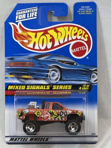 画像1: NISSAN TRUCK (1)