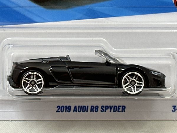 画像2: 2019 AUDI R8 SPYDER (2)