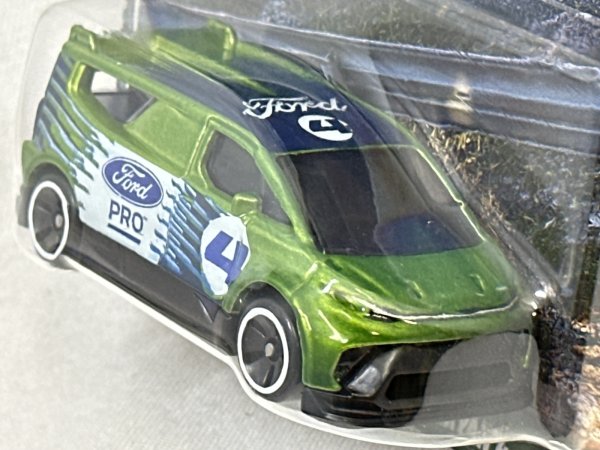 画像3: FORD PERFORMANCE SUPERVAN 4 (3)