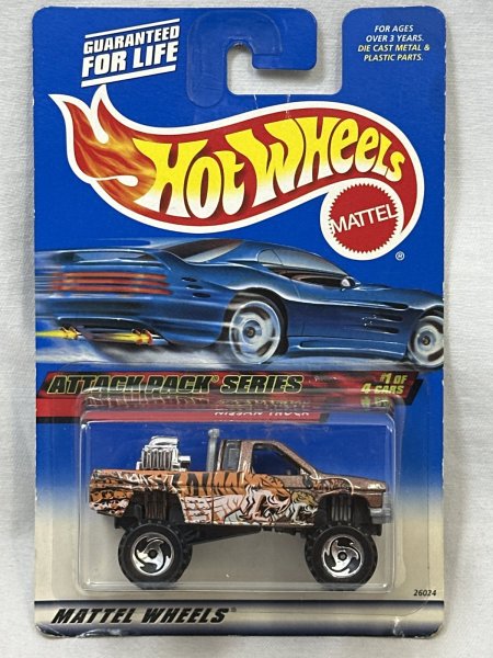 画像1: NISSAN TRUCK (1)