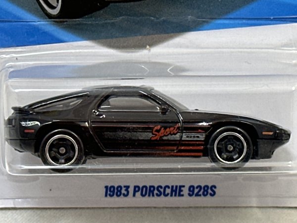 画像2: 1983 PORSCHE 928S (2)