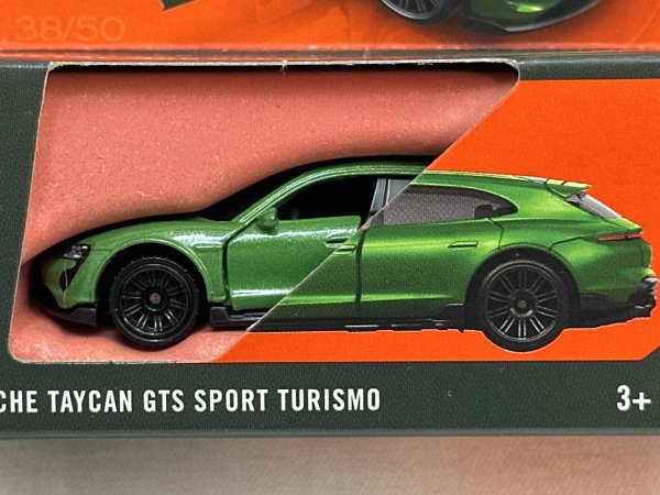 画像2: PORSCHE TAYCAN GTS SPORT TURISMO (2)