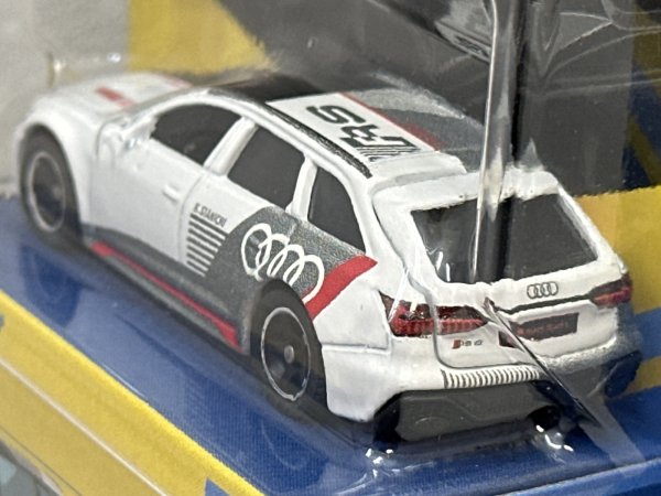 画像4: 2023 AUDI RS 6 AVANT (4)