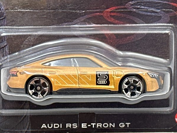 画像2: AUDI RS E-TRON GT (2)