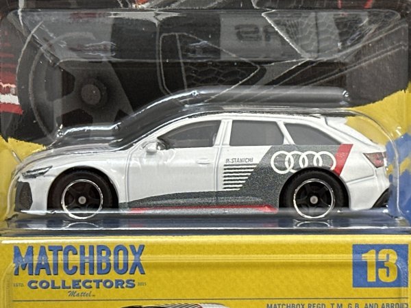 画像2: 2023 AUDI RS 6 AVANT (2)