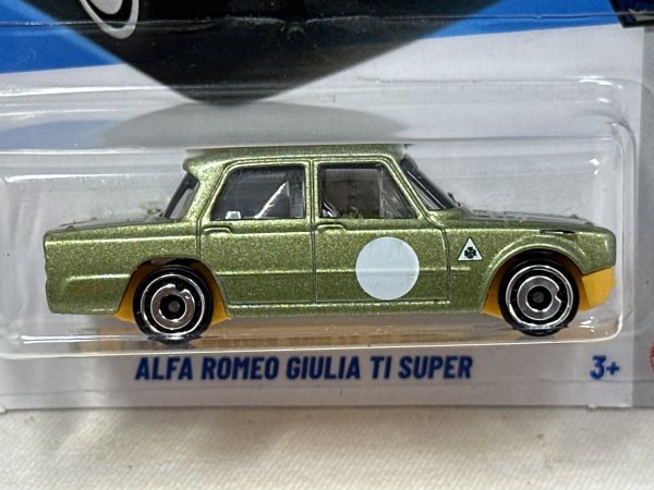 画像2: ALFA ROMEO GIULIA TI SUPER (2)