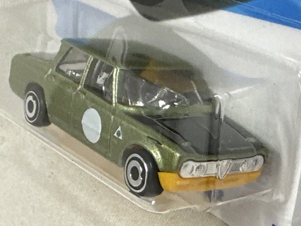 画像3: ALFA ROMEO GIULIA TI SUPER (3)