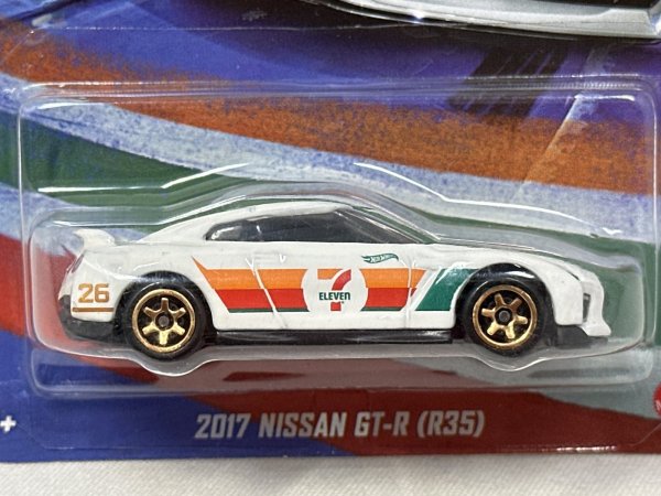 画像2: 2017 NISSAN GT-R (R35) (2)
