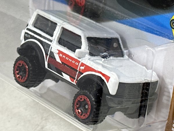 画像3: '21 FORD BRONCO (3)