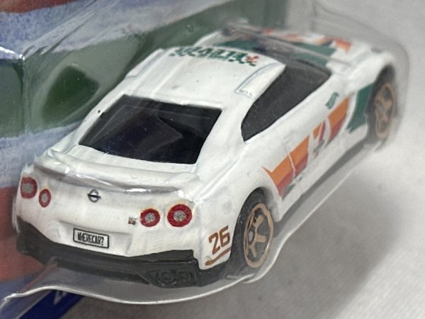 画像4: 2017 NISSAN GT-R (R35) (4)