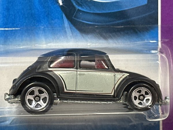画像2: Volkswagen Beetle (2)