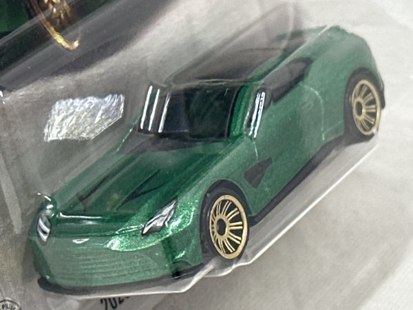 画像3: 2025 ASTON MARTIN VANQUISH (3)