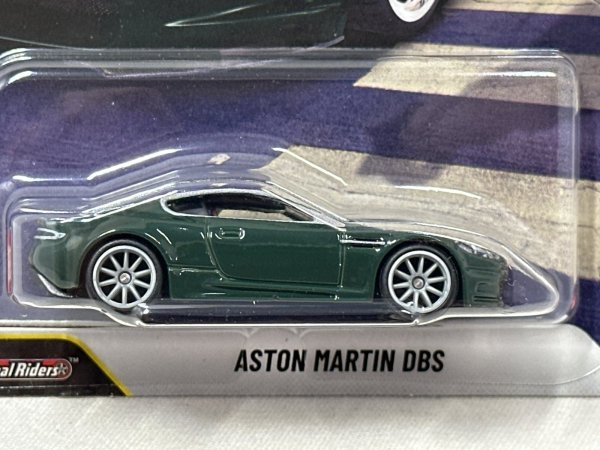 画像2: ASTON MARTIN DBS (2)